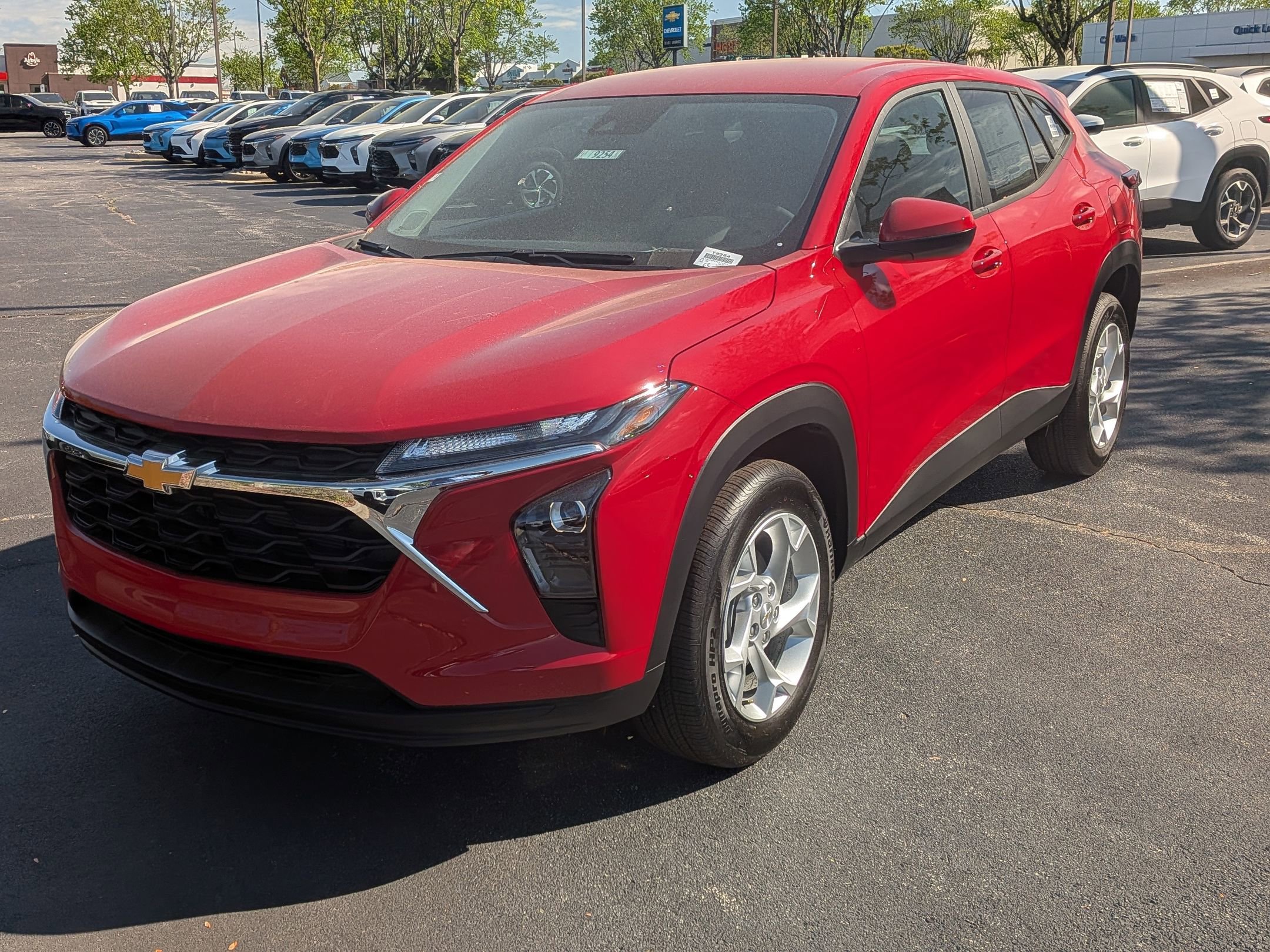 New 2026 Chevrolet Trax LS w/ LS Convenience Package FWD image 3