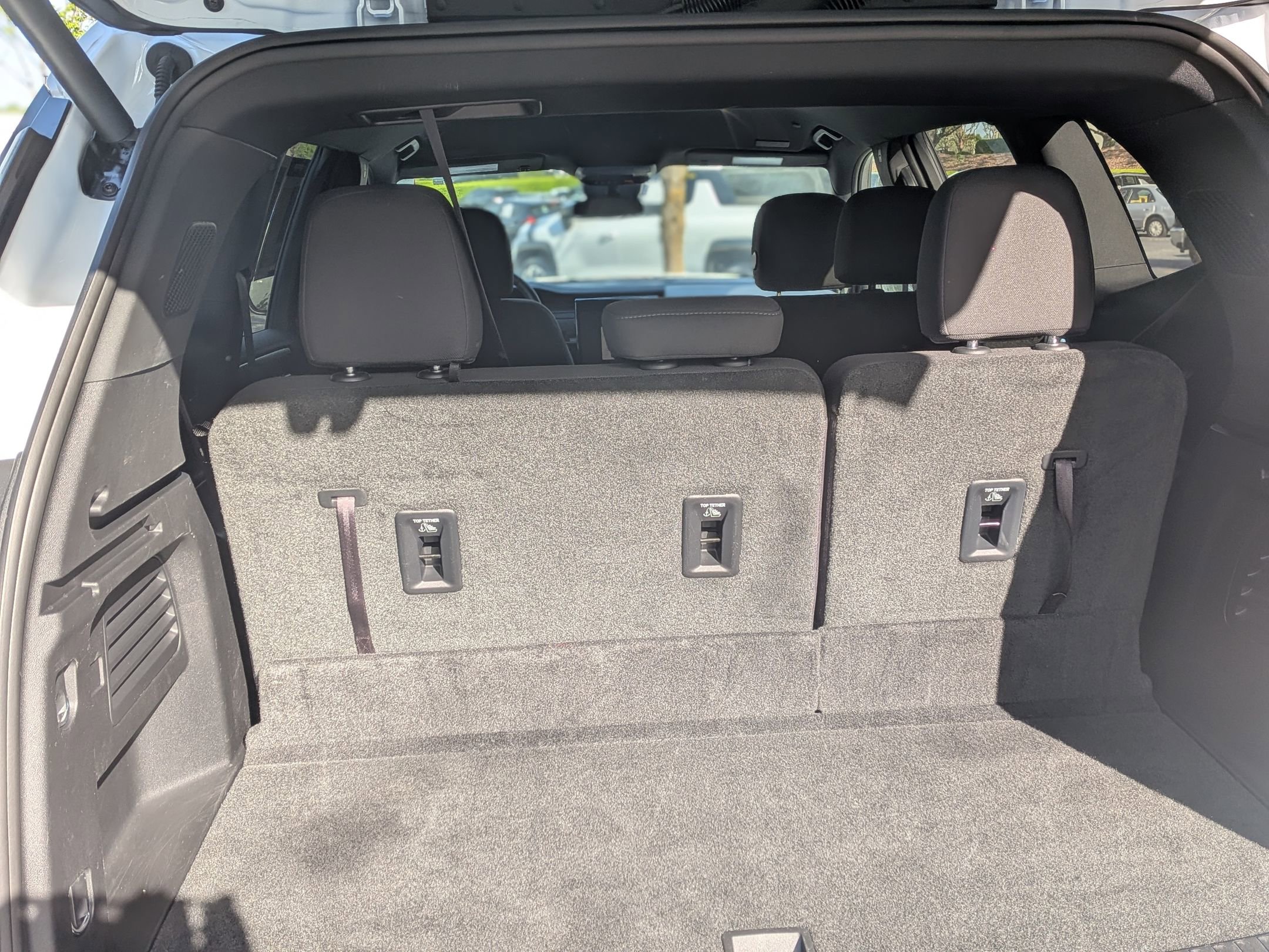 Certified 2025 GMC Acadia Elevation AWD/4WD image 35