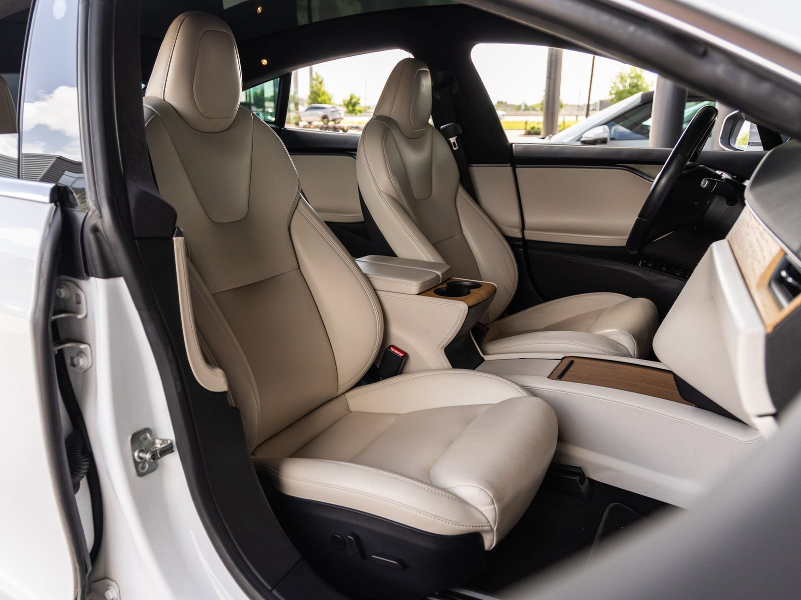 Used 2020 Tesla Model S Long Range AWD/4WD image 37