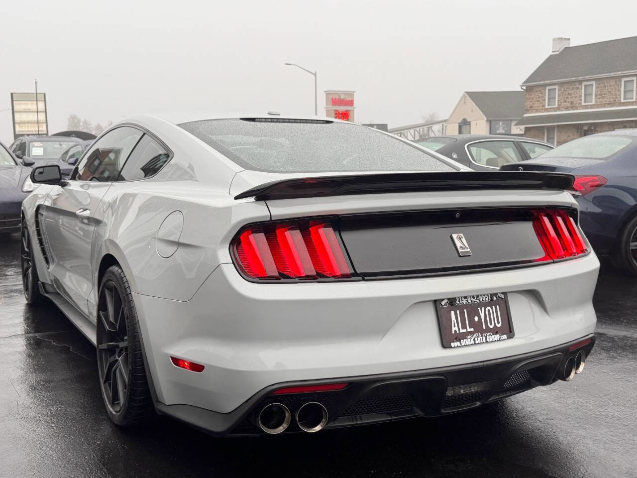 Used 2016 Ford Mustang Shelby GT350 w/ Technology Package image 6