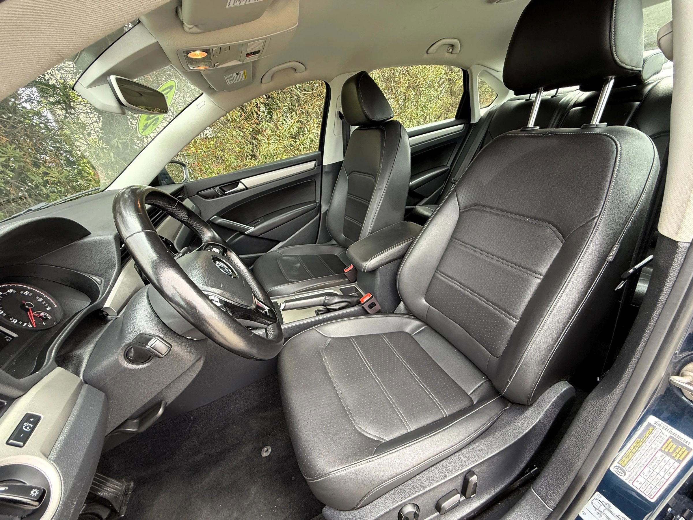 Used 2020 Volkswagen Passat 2.0T SE image 46