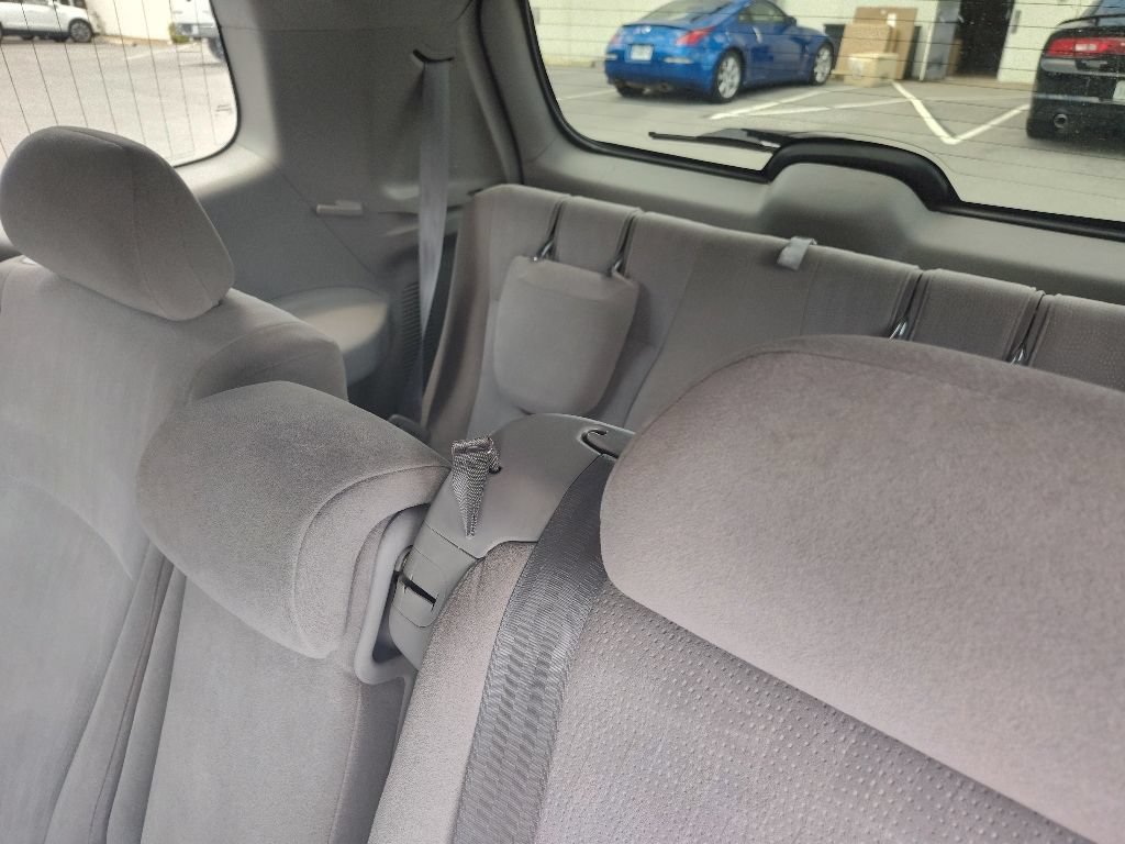 Used 2010 Toyota Highlander Sport w/ Extra Value Pkg 4 FWD image 11