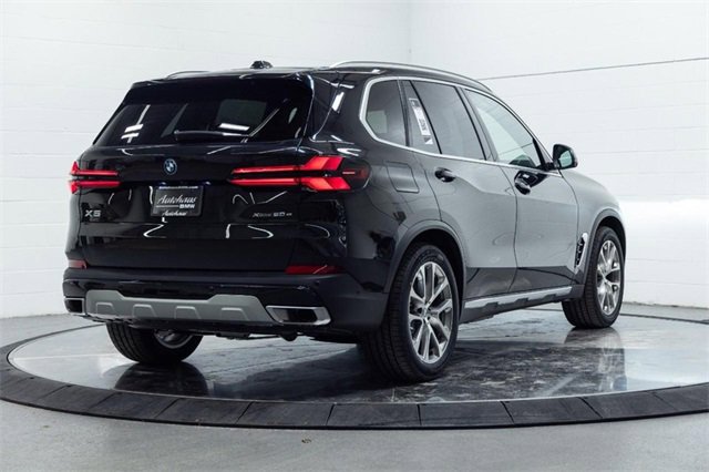 New 2026 BMW X5 xDrive50e w/ Climate Comfort Package image 14