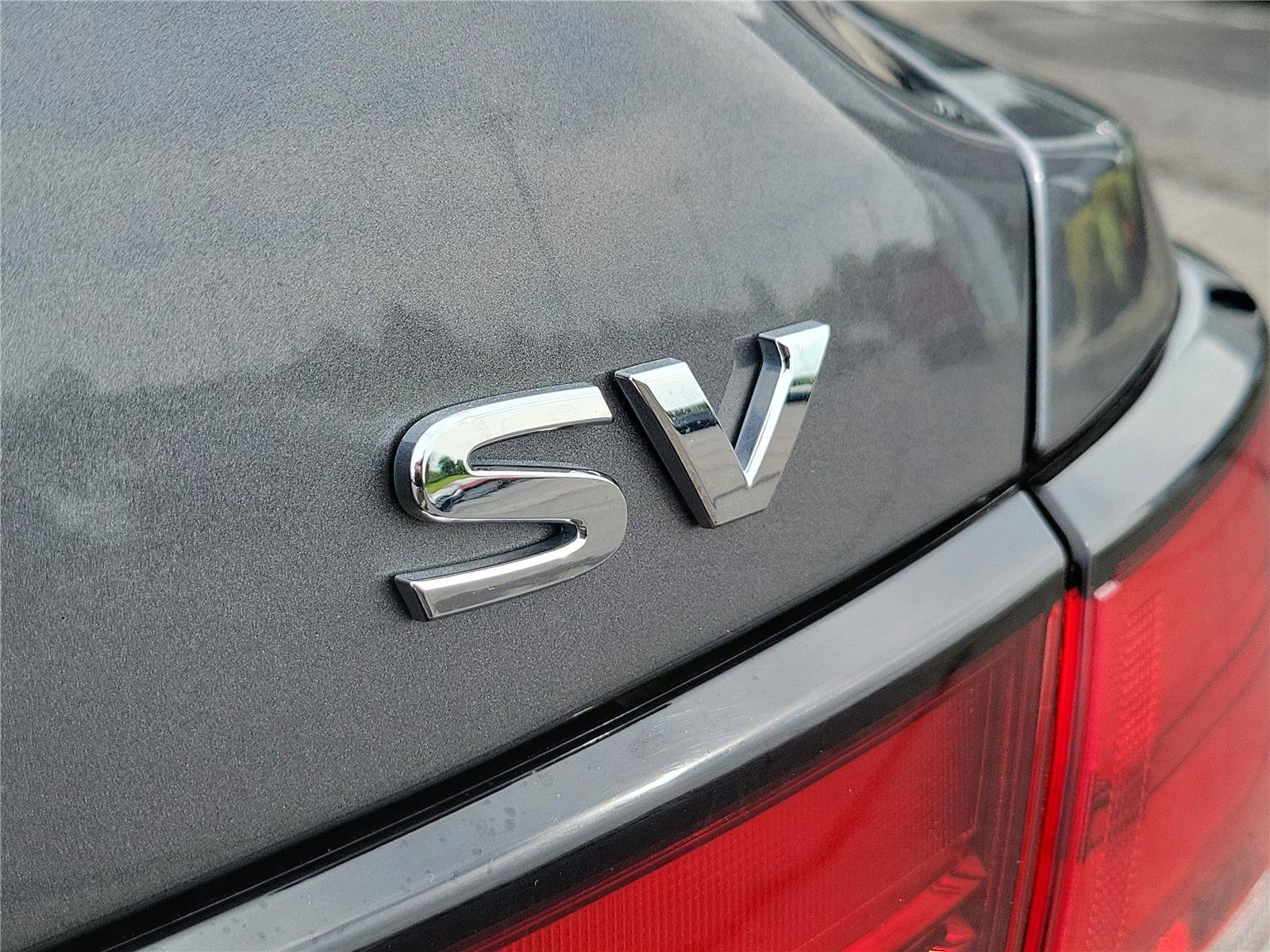 Used 2024 Nissan Sentra SV FWD image 8