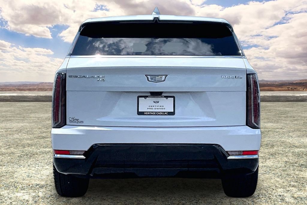 Used 2026 Cadillac Escalade IQ Luxury 2 AWD/4WD image 6