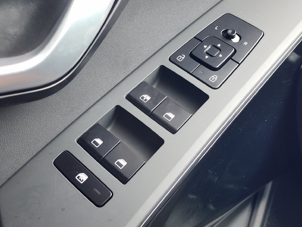 Certified 2023 Kia Niro EX FWD image 26