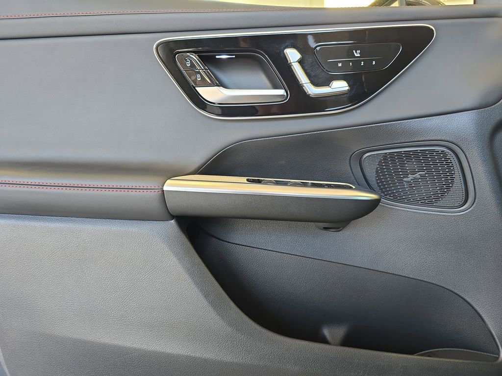 Certified 2025 Mercedes-Benz GLC 43 AMG 4MATIC image 27