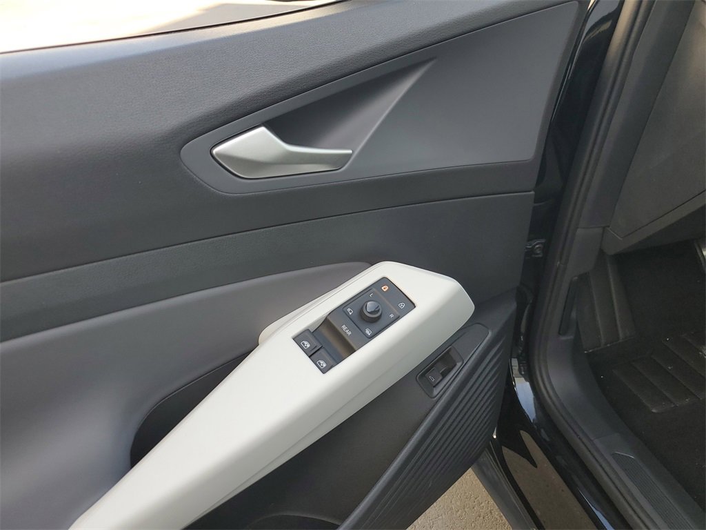 Used 2021 Volkswagen ID.4 1st Edition image 21