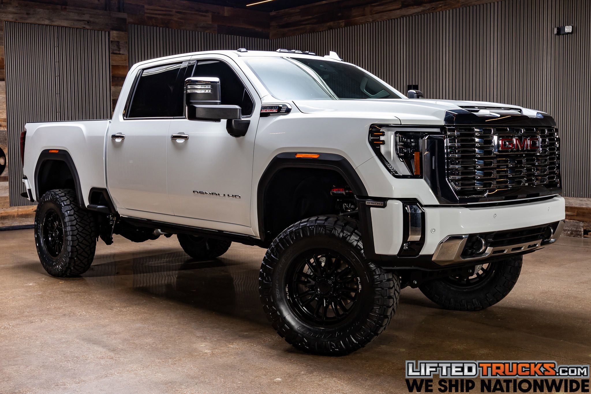 Used 2025 GMC Sierra 2500 Denali w/ Denali Reserve Package image 1