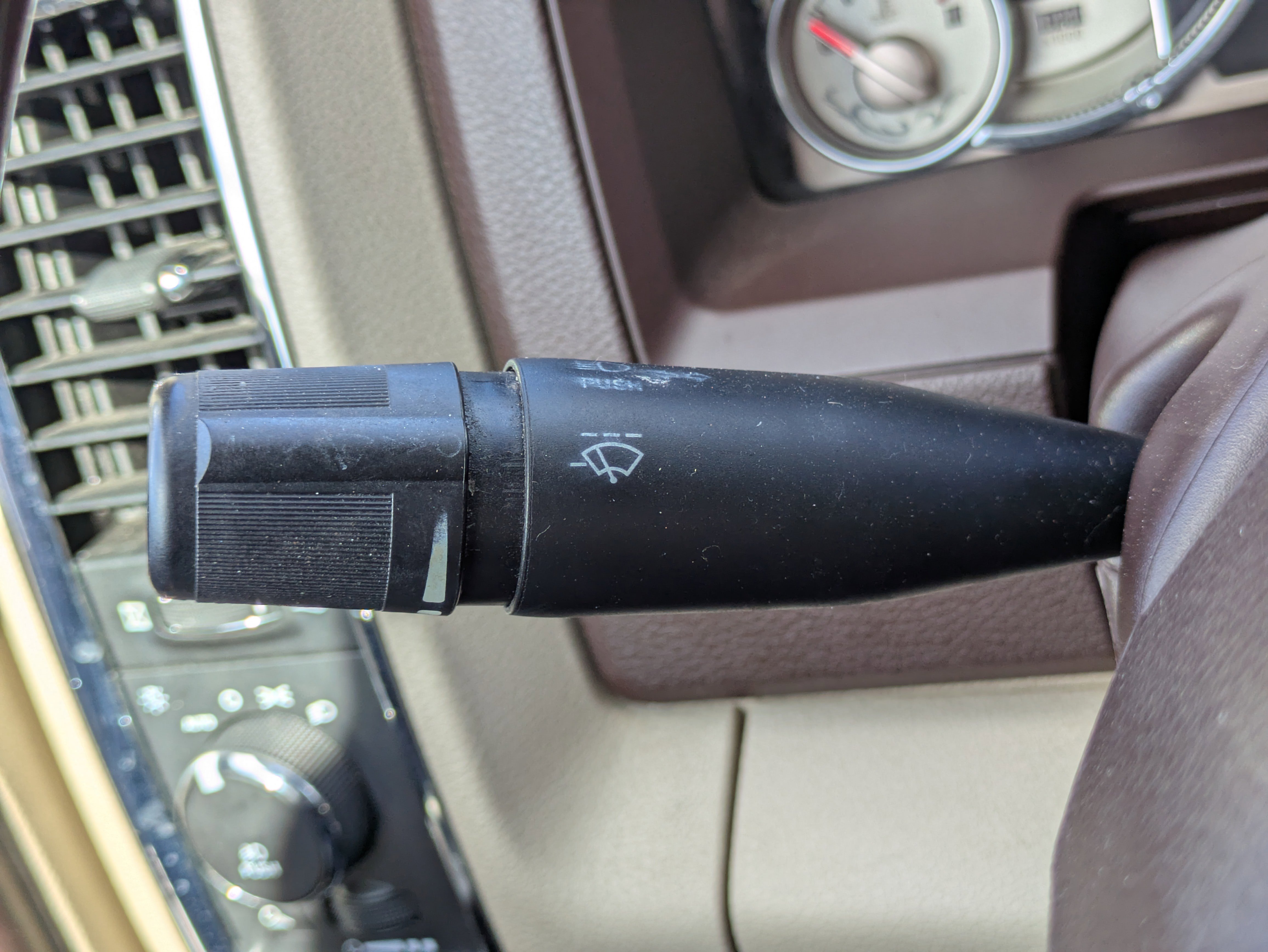 Used 2015 RAM 2500 Longhorn w/ Convenience Group image 26