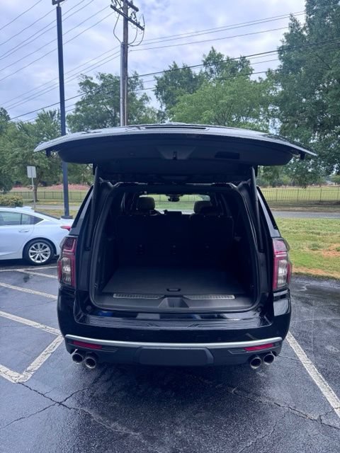 Used 2024 Chevrolet Suburban High Country w/ Max Trailering Package AWD/4WD image 10