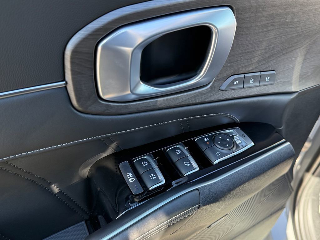 New 2025 Kia Sorento SX Prestige image 11