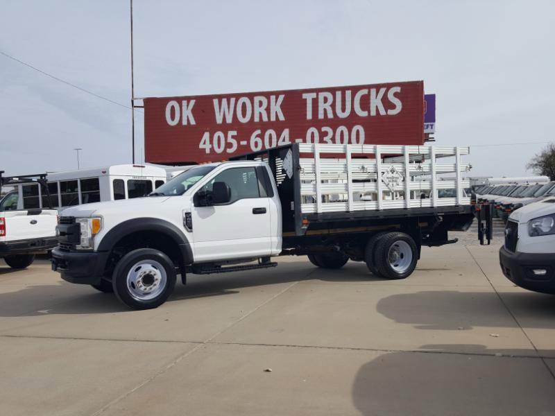 Used 2017 Ford F450 XL image 2