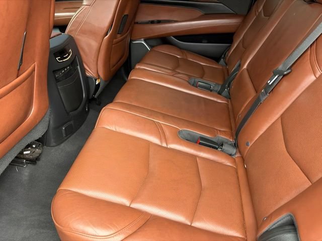 Used 2019 Cadillac Escalade ESV Luxury AWD/4WD image 27