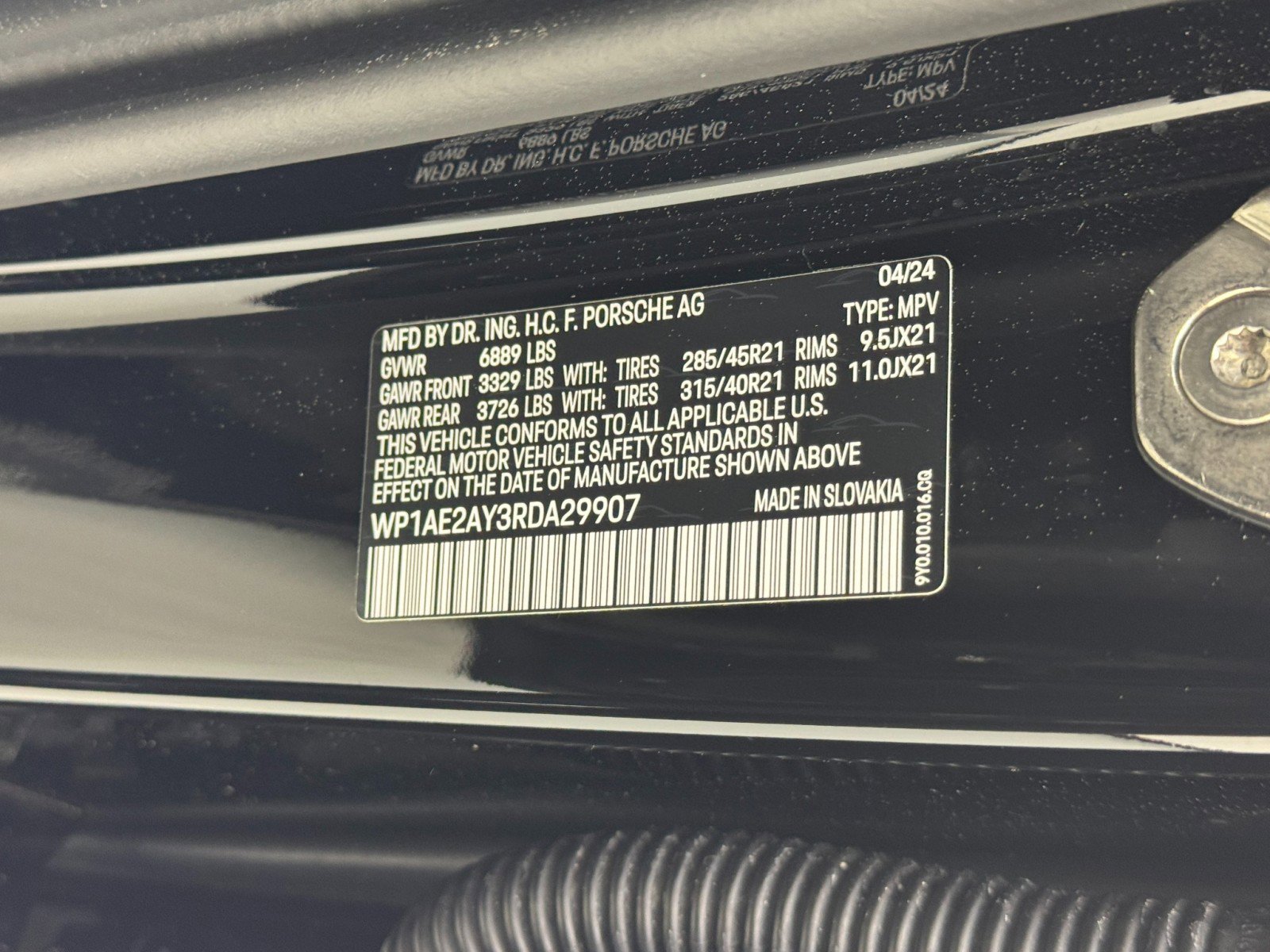 Used 2024 Porsche Cayenne w/ Premium Package image 49