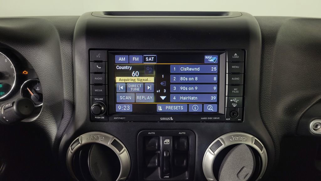 Used 2018 Jeep Wrangler Unlimited Sahara image 19