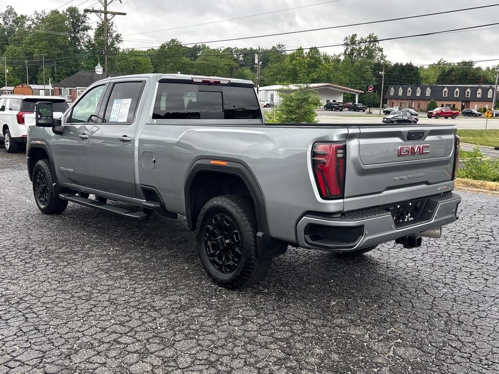 Used 2024 GMC Sierra 2500 AT4 w/ AT4 Preferred Package AWD/4WD image 5