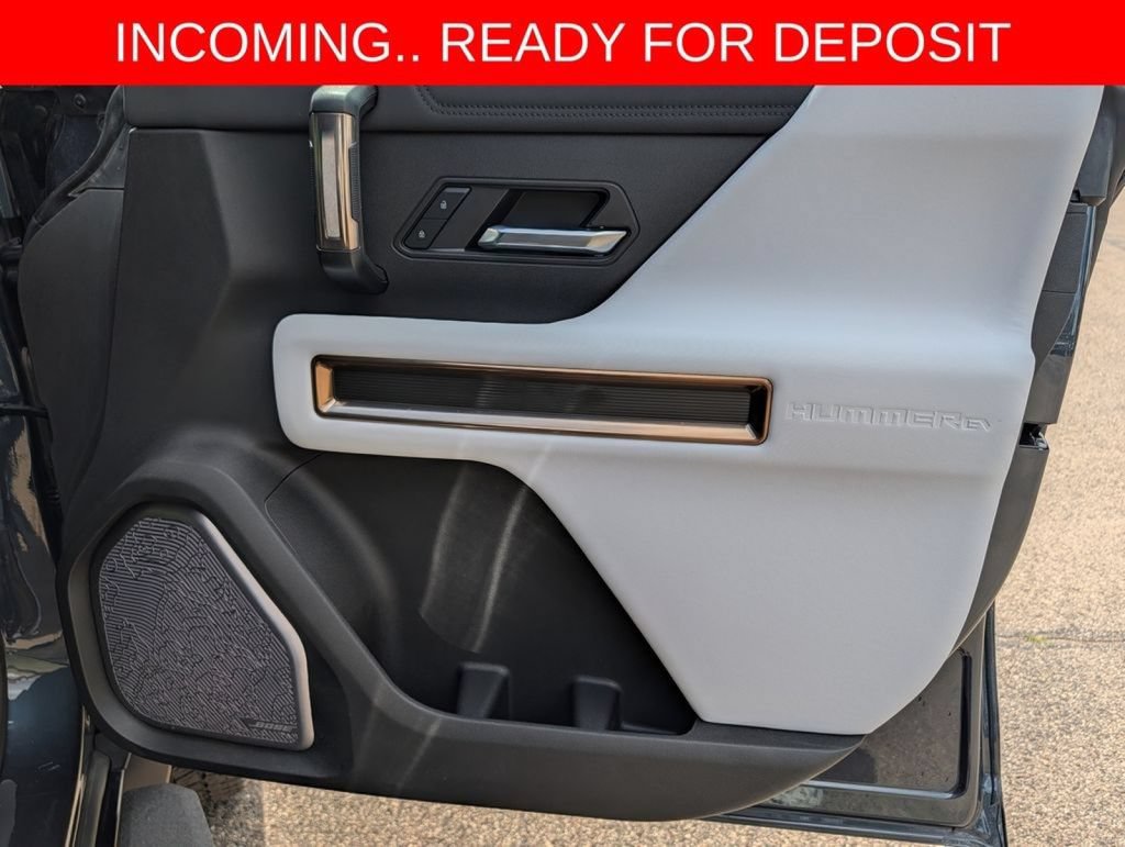 Used 2025 GMC Hummer EV 3X AWD/4WD image 17