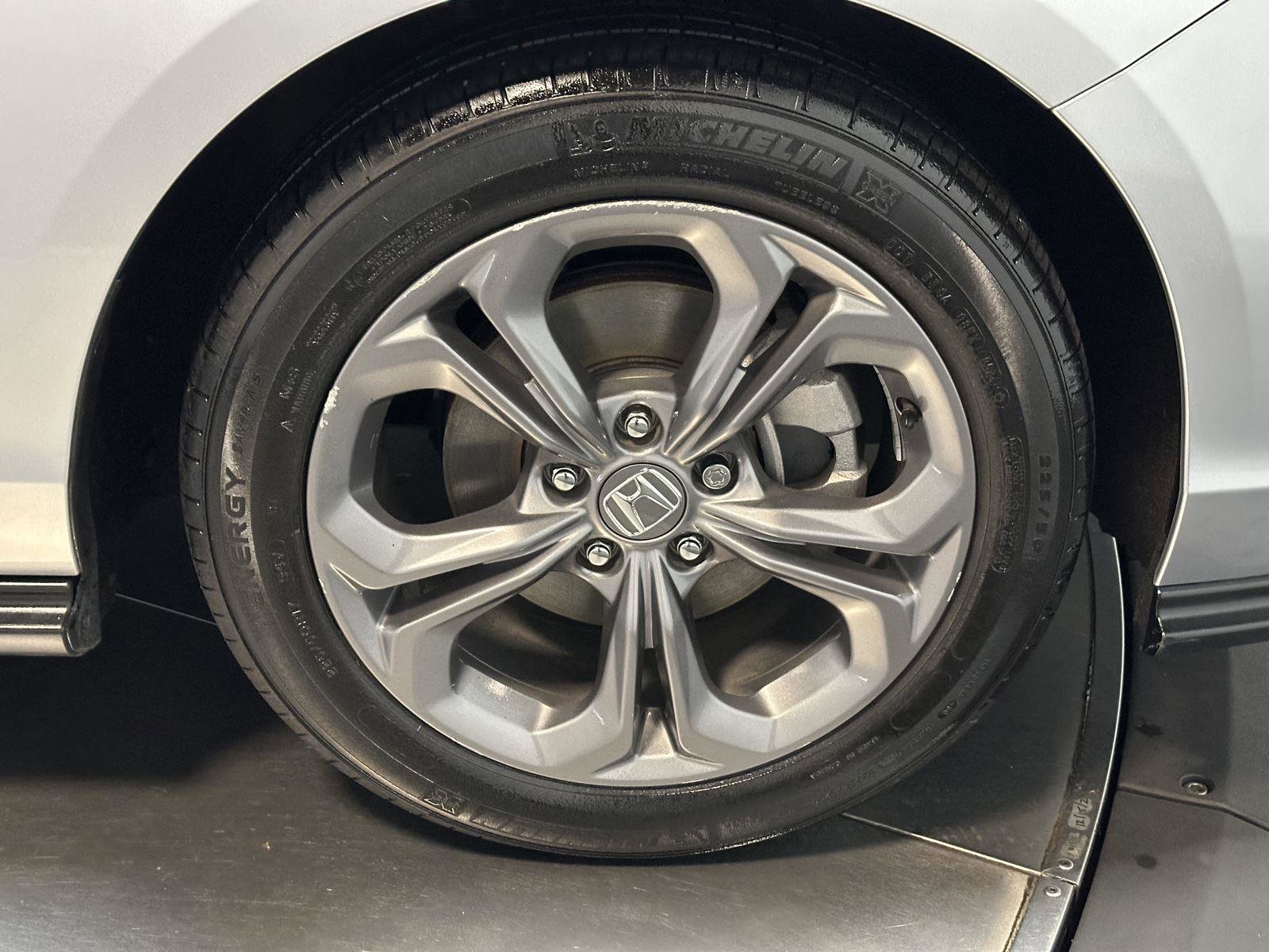 Certified 2024 Honda Accord EX image 17