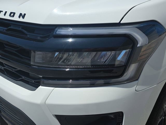 Used 2022 Ford Expedition Limited AWD/4WD image 34