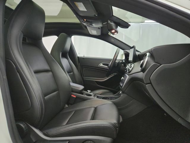Used 2017 Mercedes-Benz CLA 250 4MATIC image 24