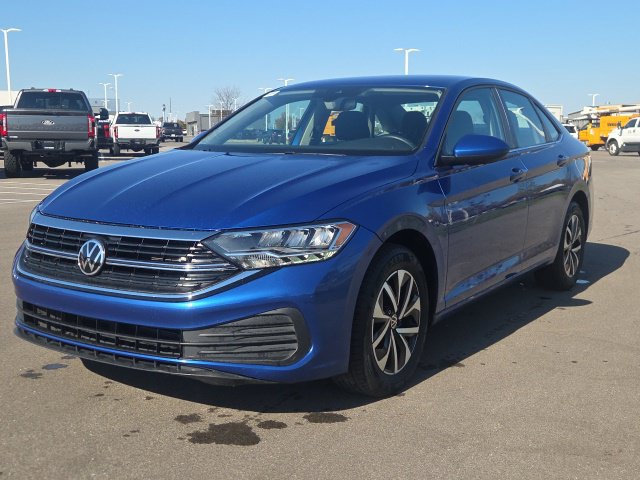 Used 2024 Volkswagen Jetta S FWD image 2