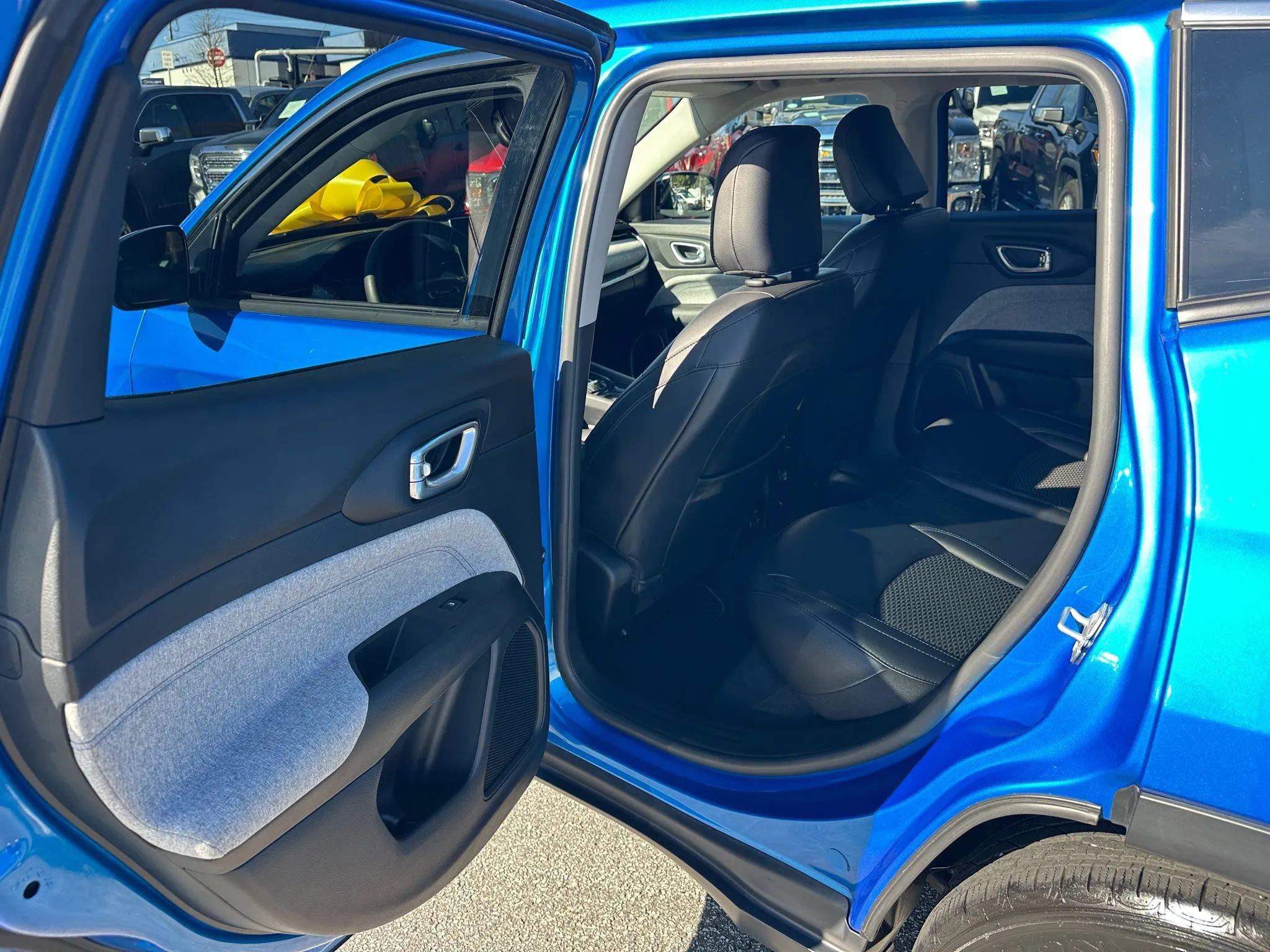 Used 2022 Jeep Compass Latitude FWD image 14