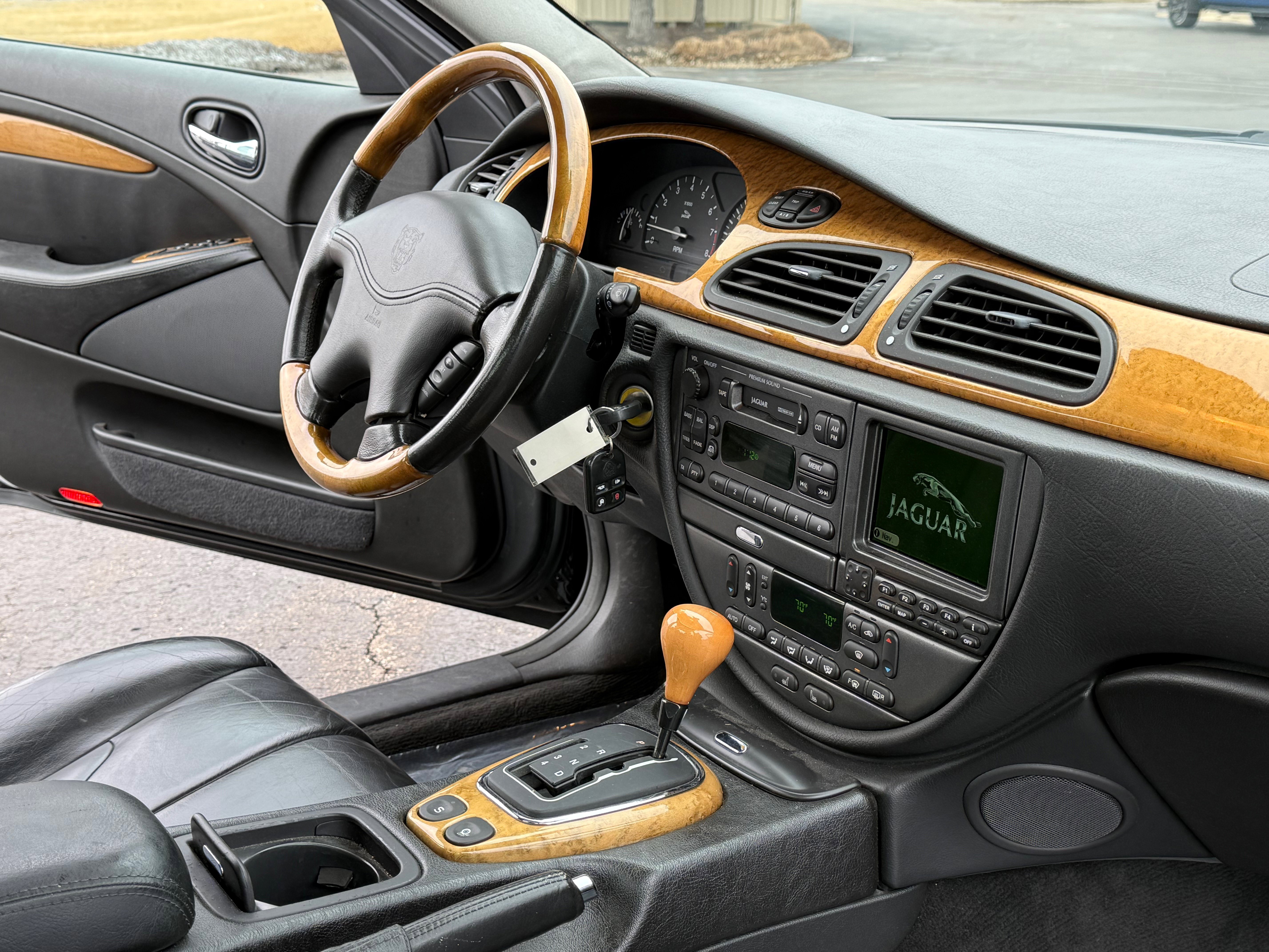 Used 2001 Jaguar S-TYPE 4.0 image 5