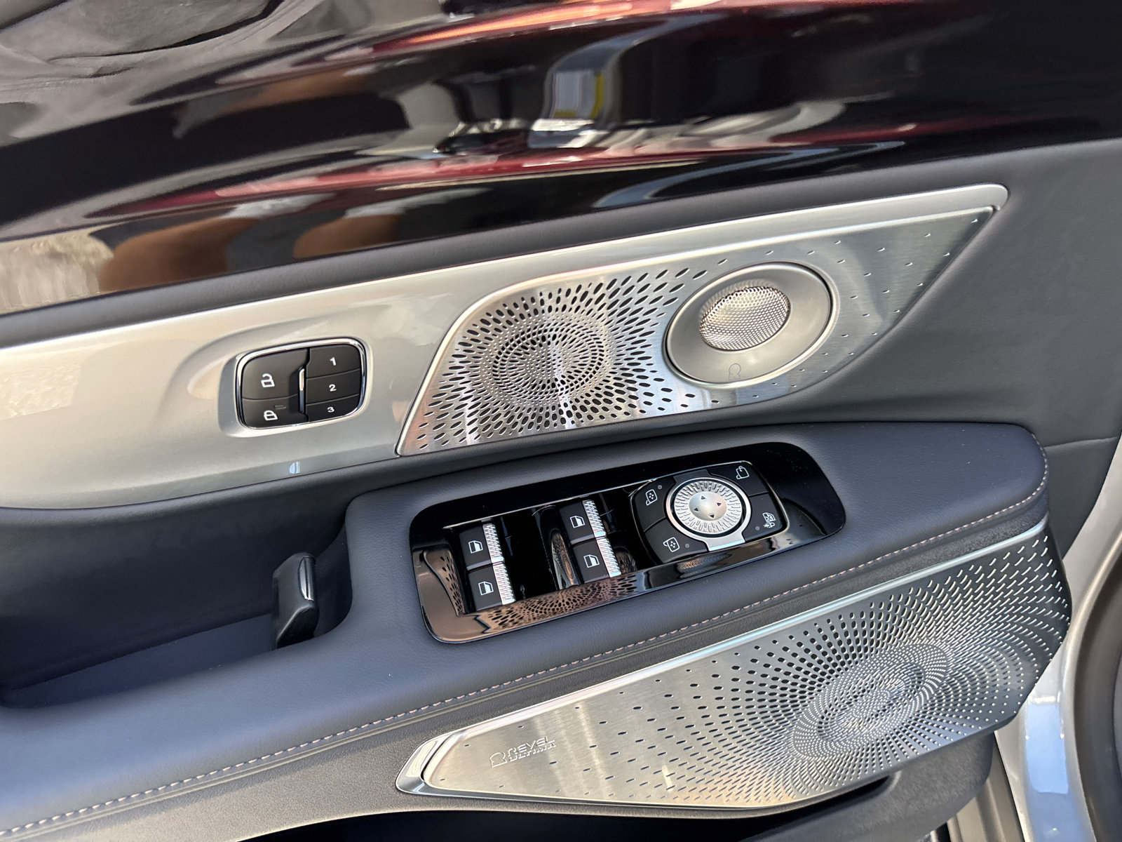 New 2026 Lincoln Nautilus Reserve AWD/4WD image 12