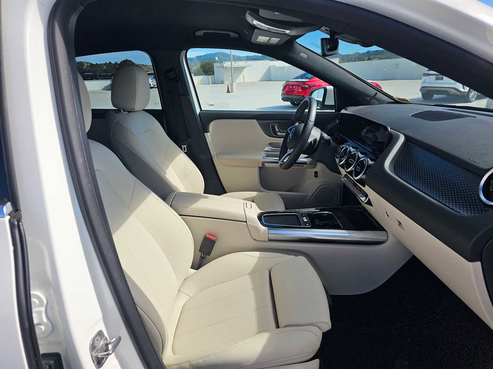 Used 2026 Mercedes-Benz GLA 250 image 10