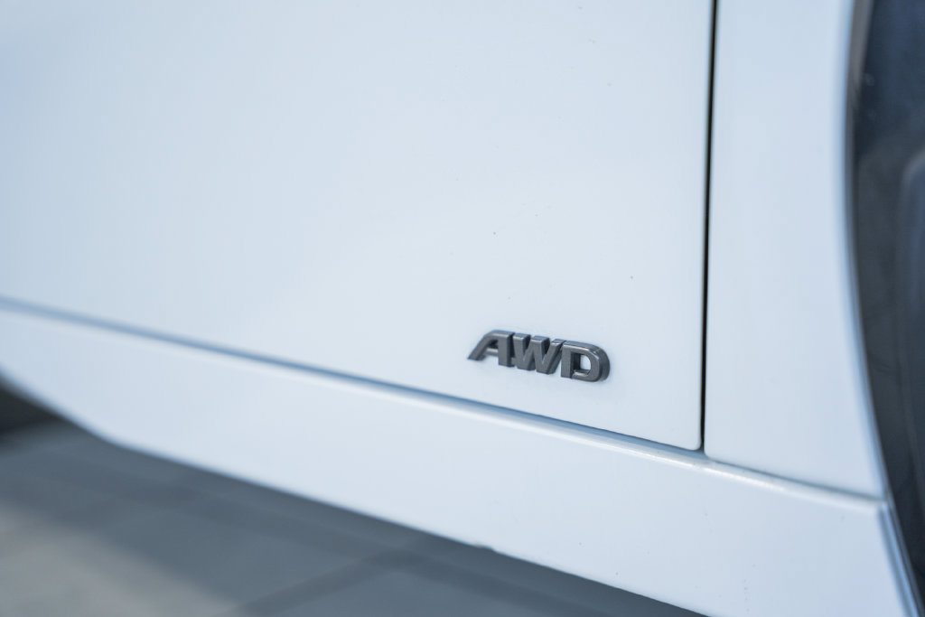 Used 2024 Toyota Prius Limited AWD/4WD image 14