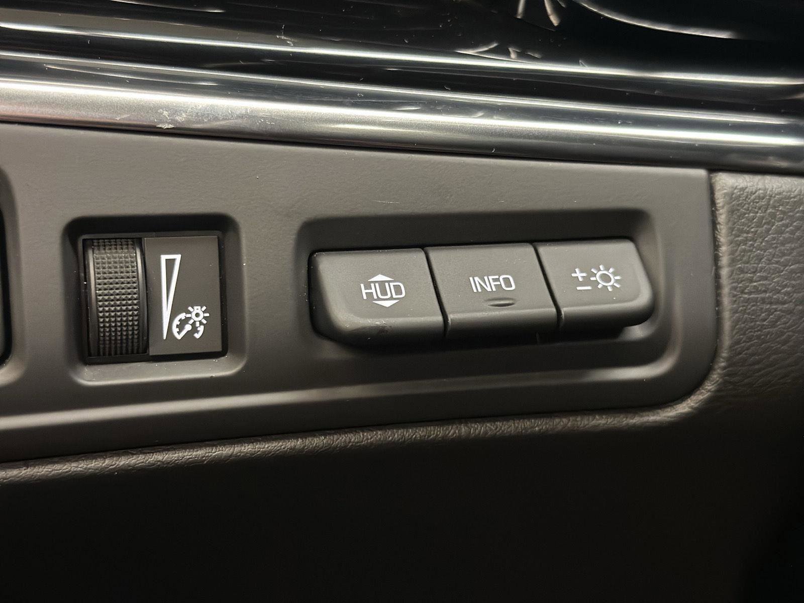 Certified 2020 Cadillac XT6 Premium Luxury w/ Platinum Package image 41