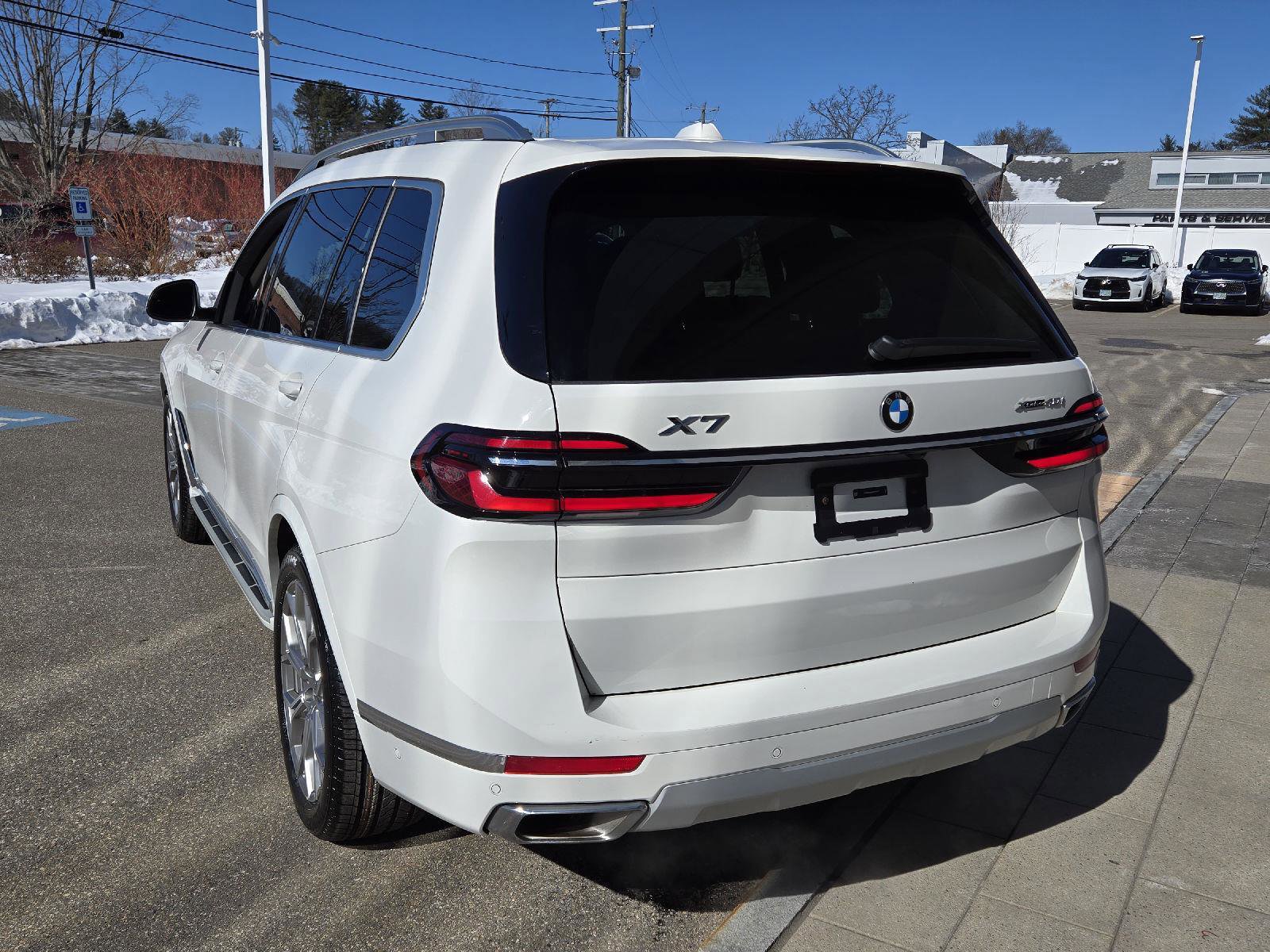 Used 2025 BMW X7 xDrive40i image 13