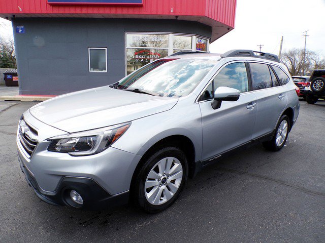 Used 2019 Subaru Outback 2.5i Premium image 1