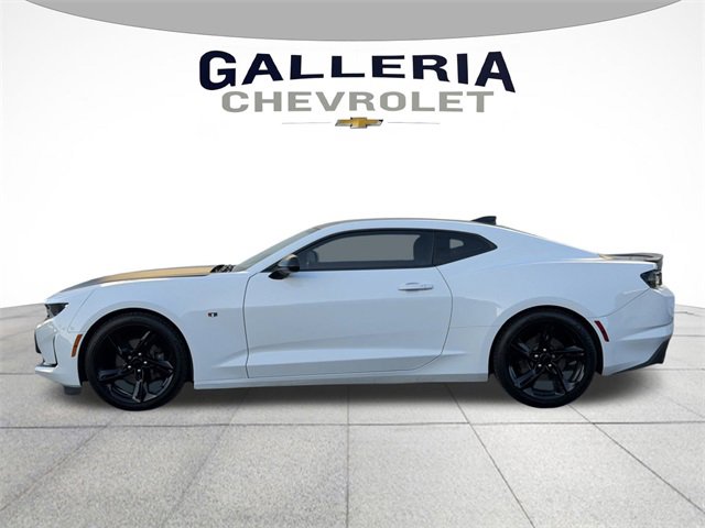 Used 2019 Chevrolet Camaro LT w/ RS Package image 4