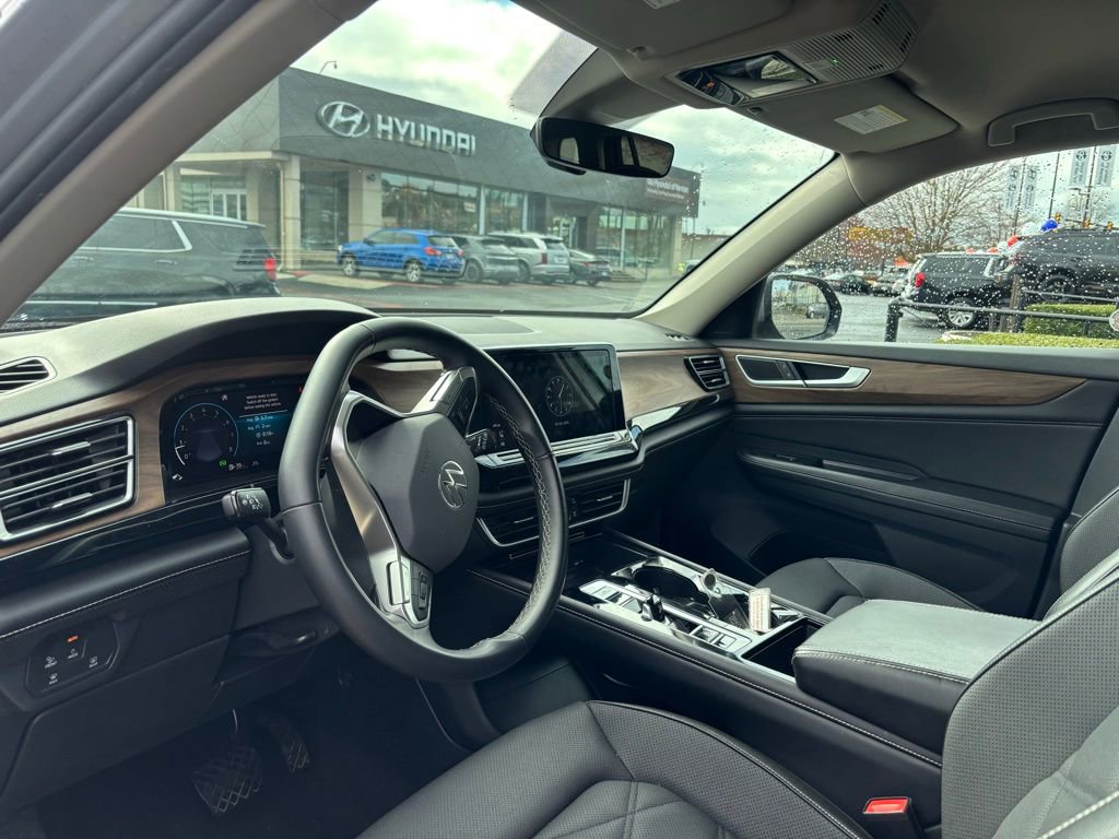 Used 2024 Volkswagen Atlas SE image 5