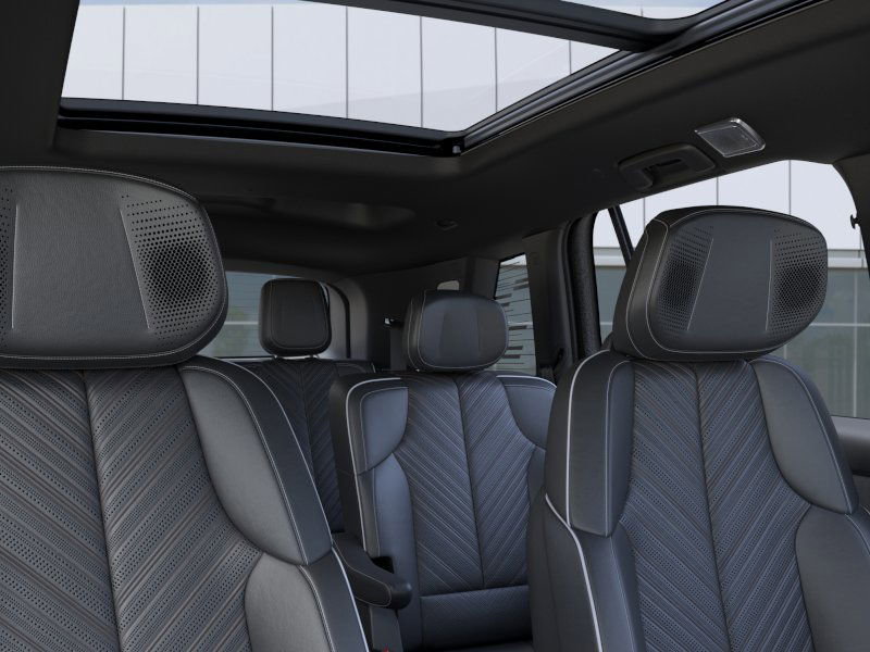 New 2026 Cadillac Vistiq Platinum image 24