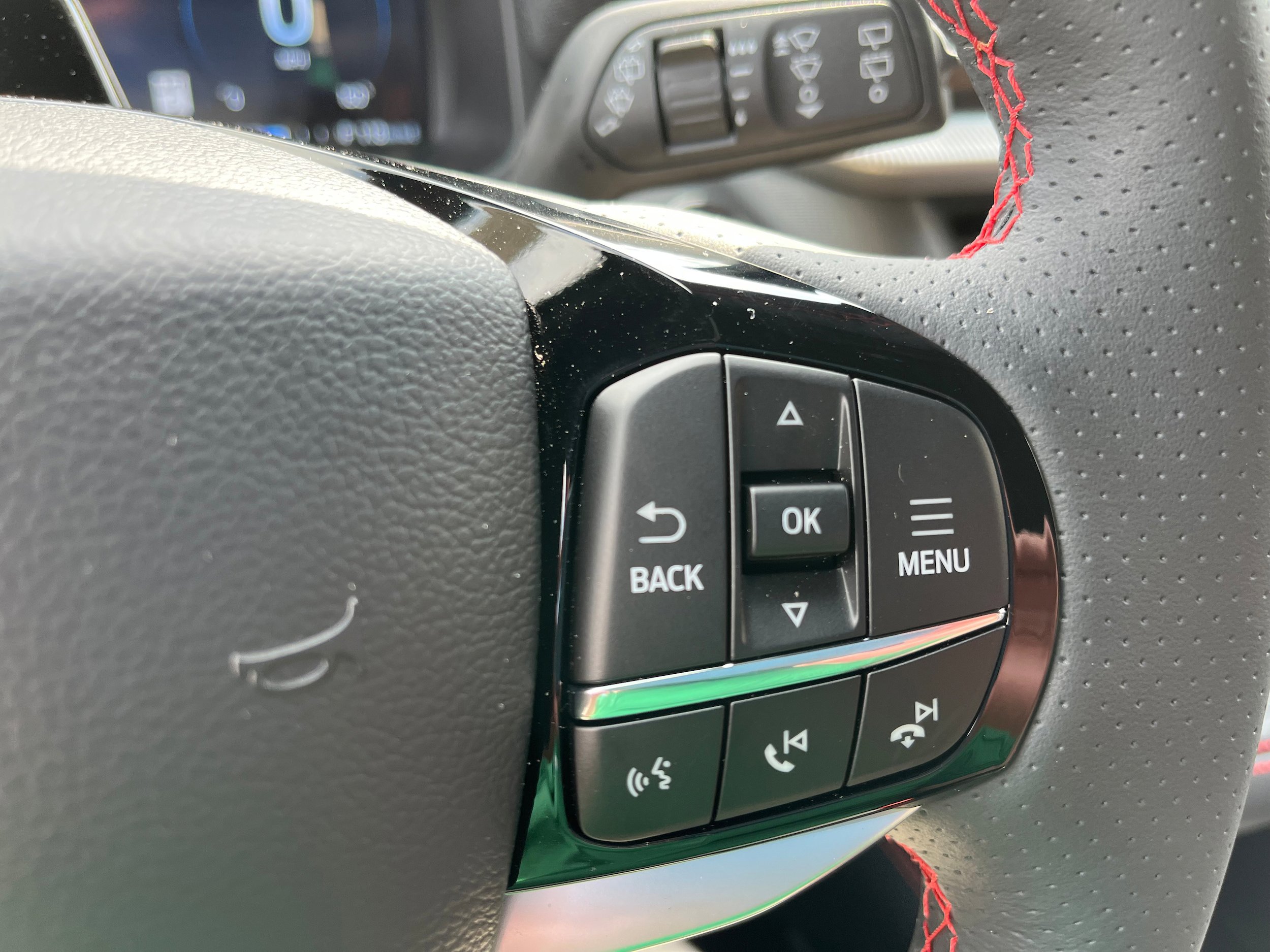 New 2026 Ford Explorer ST-Line image 25