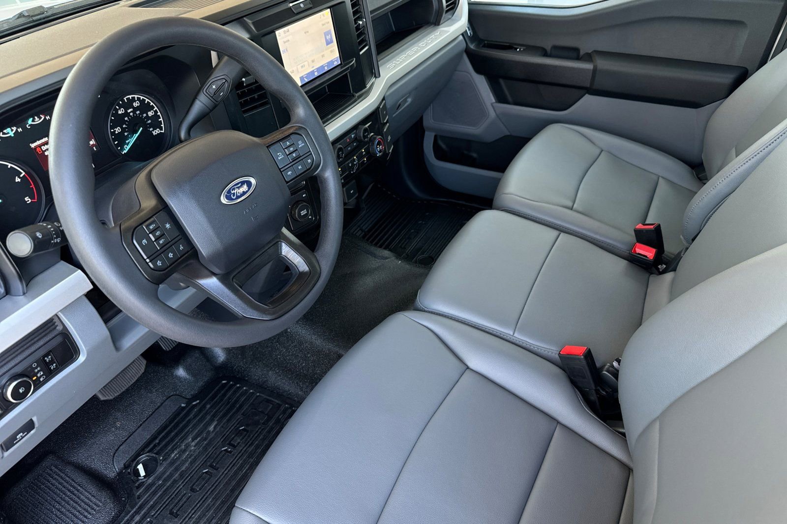 New 2025 Ford F550 4x4 Regular Cab Super Duty image 10