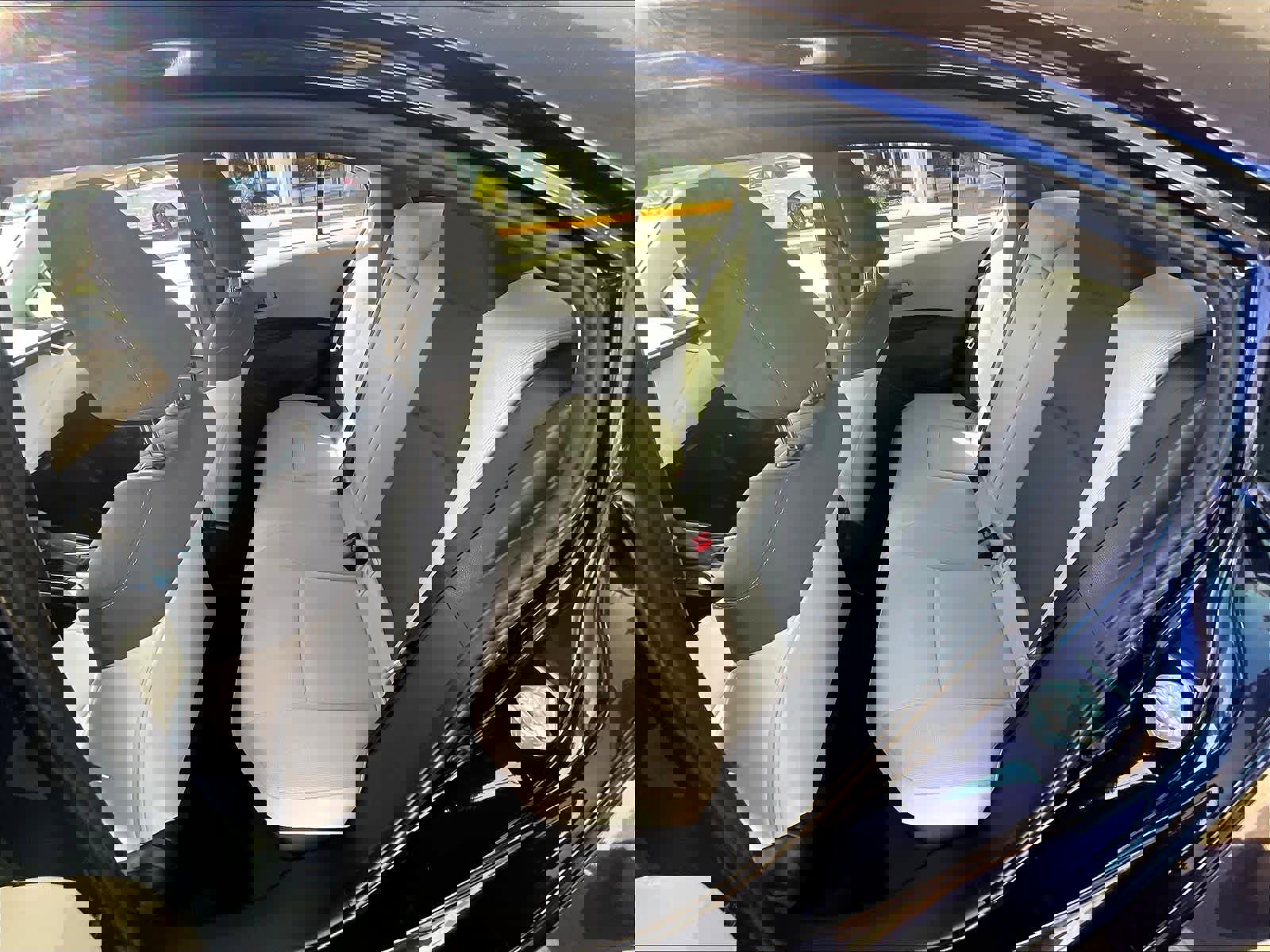 Used 2022 Toyota Corolla LE image 28