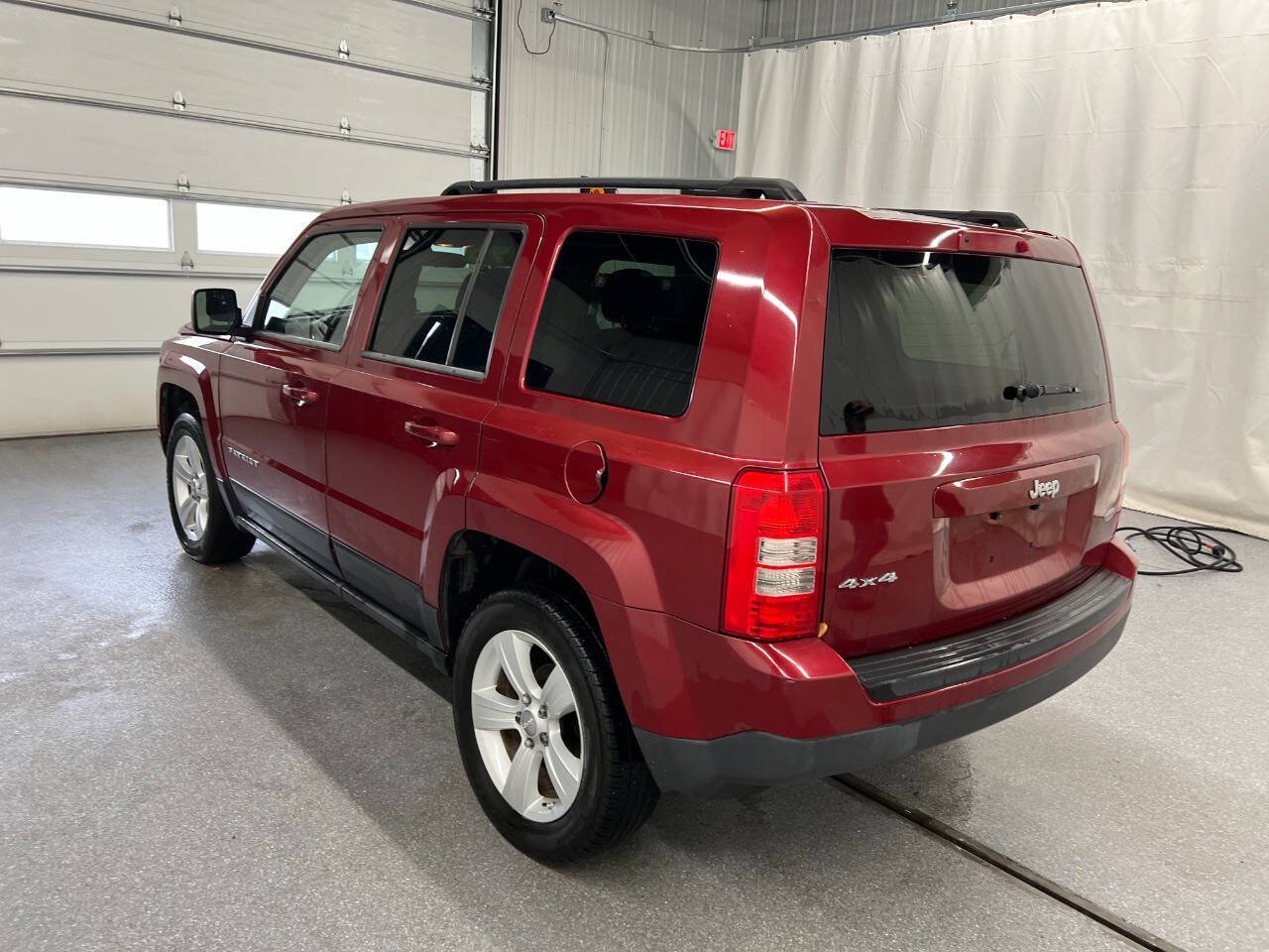 Used 2012 Jeep Patriot Latitude AWD/4WD image 6