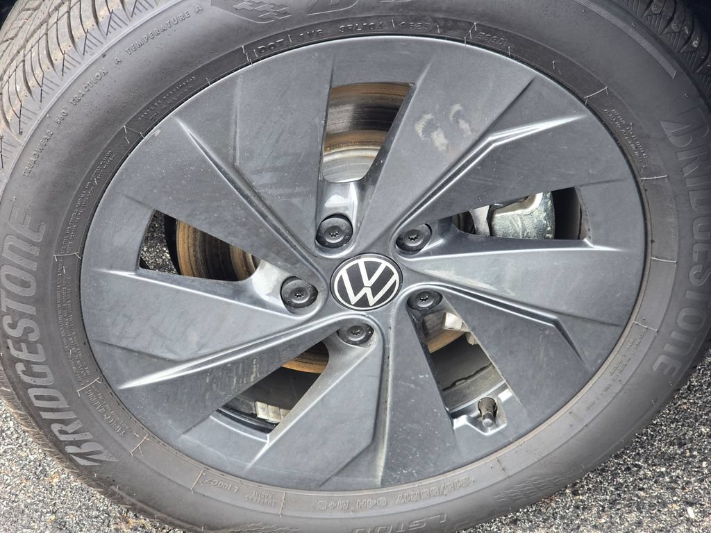 Used 2026 Volkswagen Taos S FWD image 6