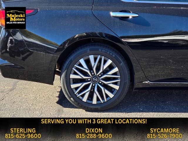 Used 2024 Nissan Altima 2.5 SV image 11