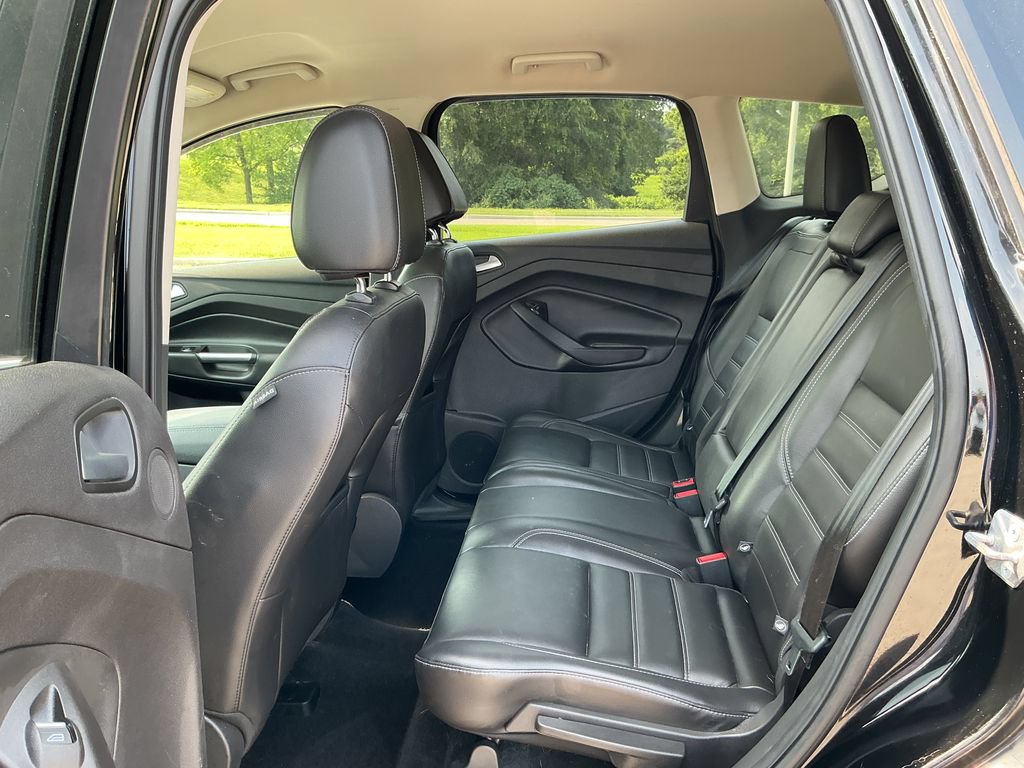 Used 2017 Ford Escape Titanium AWD/4WD image 19