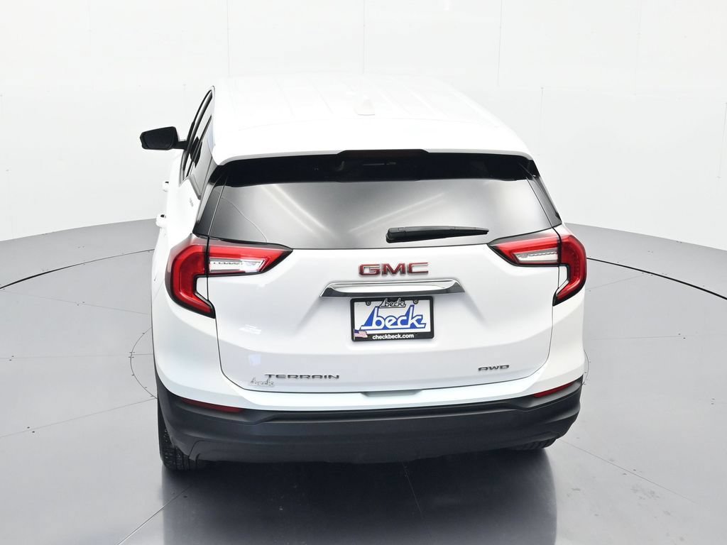 Used 2024 GMC Terrain SLE AWD/4WD image 32