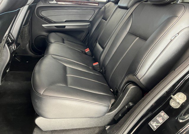 Used 2012 Mercedes-Benz GL 450 4MATIC image 31