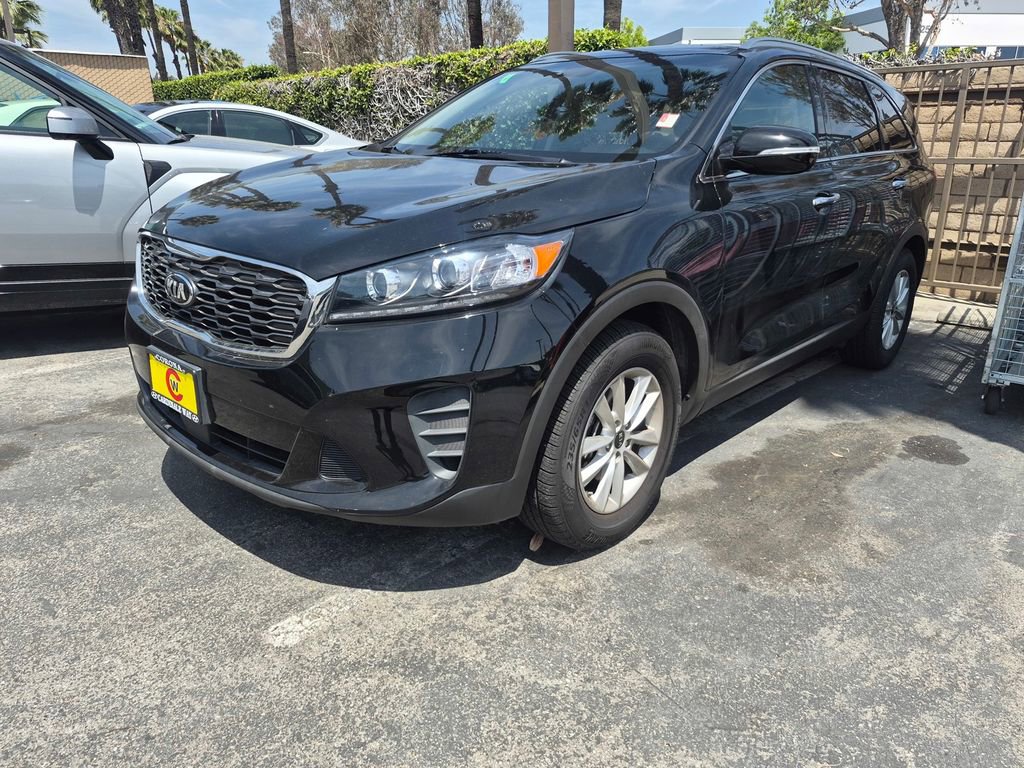 Used 2020 Kia Sorento LX w/ LX I4 Convenience Package FWD image 2