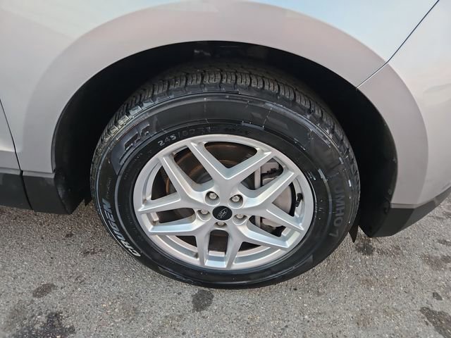 Used 2023 Ford Edge SEL image 11