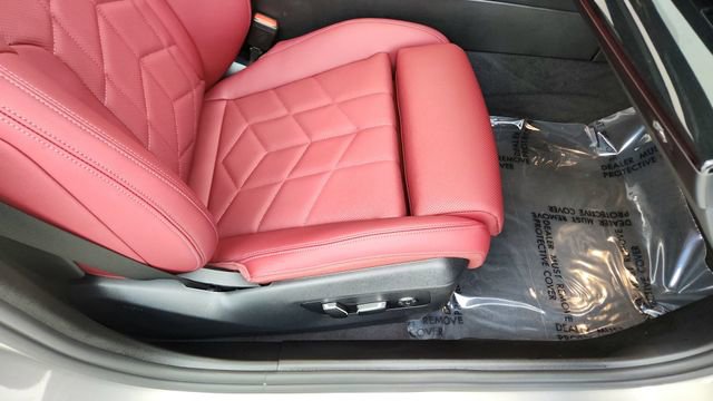 Used 2025 BMW i5 xDrive40 image 23