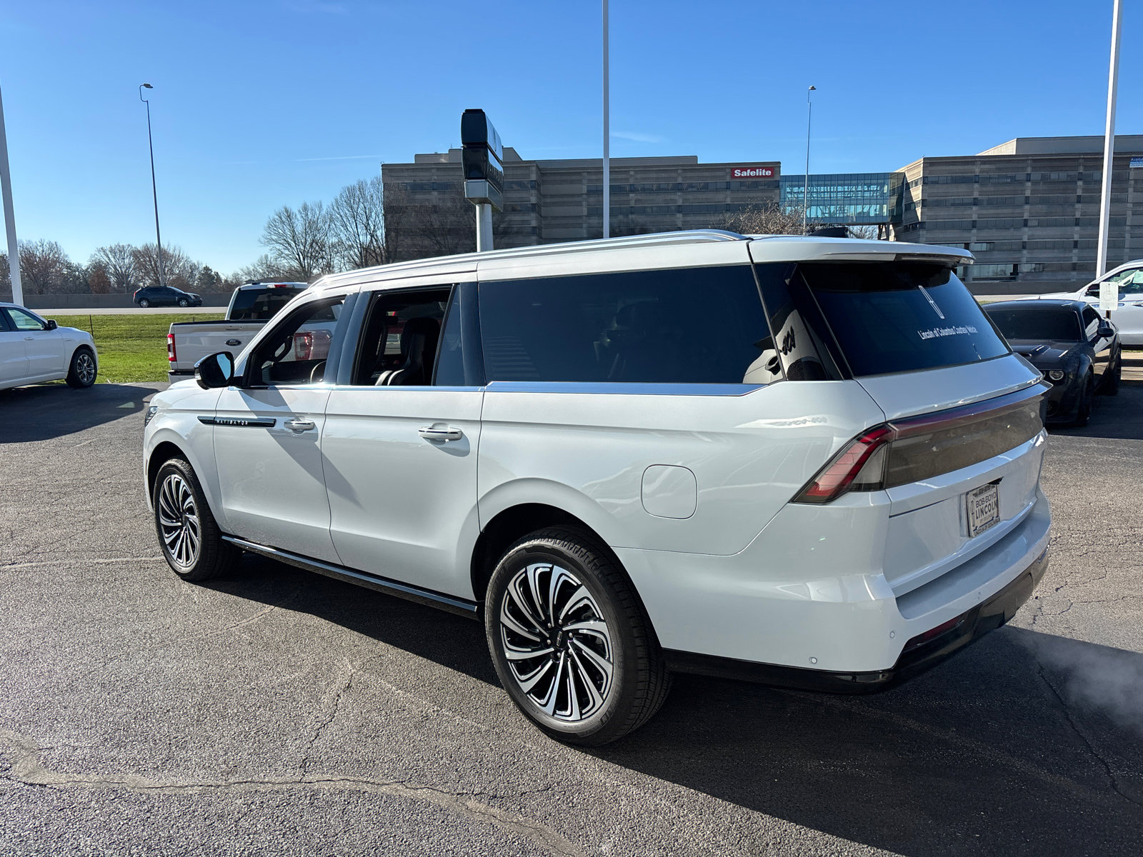 New 2025 Lincoln Navigator L Black Label image 5